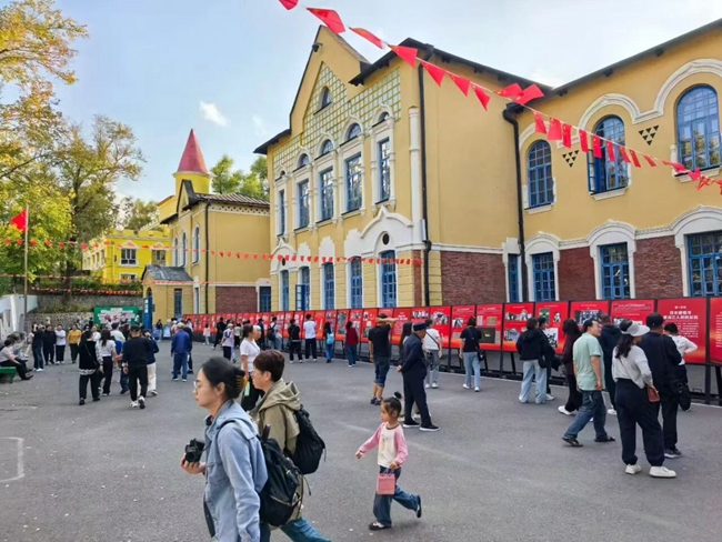 【心綏我動嗨翻雙節(jié)】【網(wǎng)絡(luò)中國節(jié)·中秋】市博物館“十一”假期提升便民服務(wù)保障